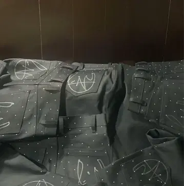 Dirty A 플레어 데님 팬츠 DAB/DNE/Yvngboi P 착용