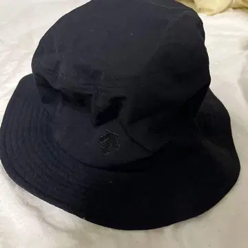 데상트 골프 버킷햇