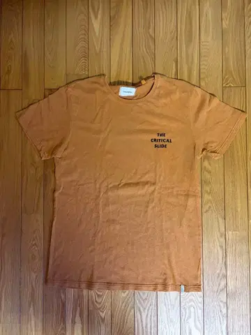 THE CRITICAL SLIDE 반팔T셔츠 오렌지