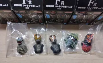 제일복권 울트라맨 시리즈 괴수 초대전 F상 괴수두감 (5종)