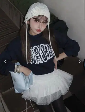 Darich 자수 맨투맨 상의 네이비