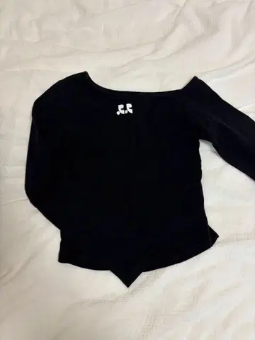 Rest & Recreation 블랙 긴팔 상의