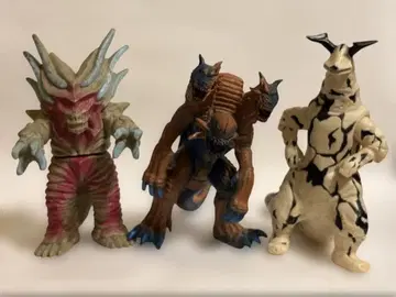 갈베로스 외, 울트라 괴수와 울트라맨