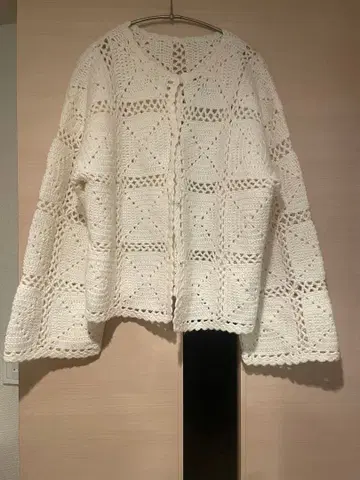 [ FUR FUR ] 화이트 크로 셰 뜨개질 가디건