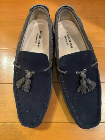 마드라스 태슬 로퍼