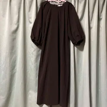 브라운 퍼프 슬리브 원피스
