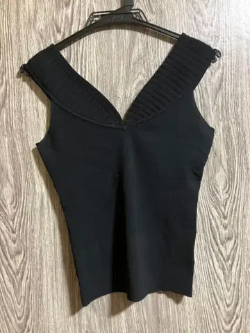 EPOCA 에포카 V넥 상의 사이즈 M 26