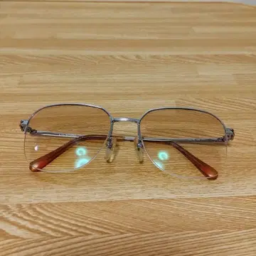 메탈 프레임 라운드 안경 브라운 템플
