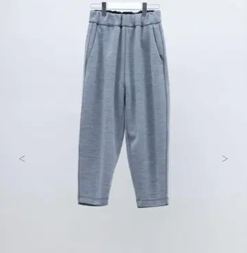 노컨트롤 에어 팬츠