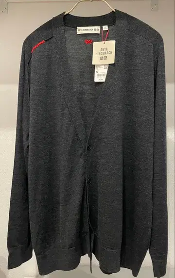 택 포함 새상품 UNIQLO 안야 힌드마치 가디건 다크 그레이 XL