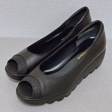 새상품급 힐즈아베뉴 웨이브 밑창 펌프스 오픈토 블랙 23.5