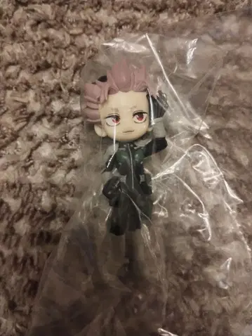 괴수 8호 나루미 겐 파르바스 피규어