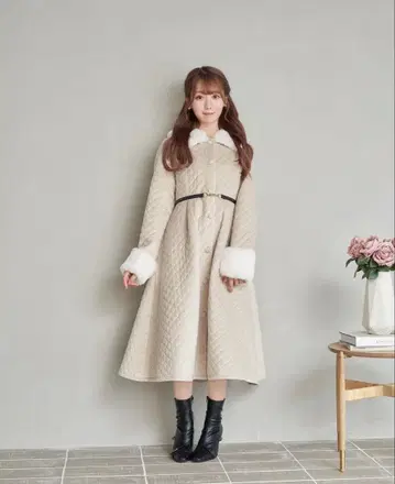 로제뮤즈 RoseMuse 퍼 포함 퀼팅 롱 코트