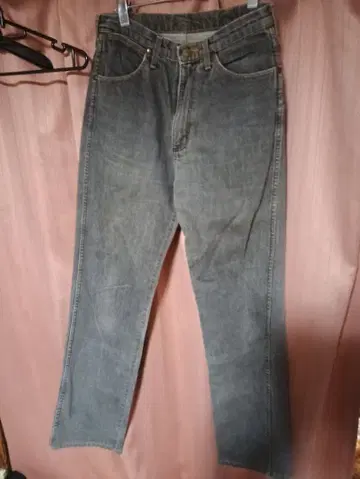 Wrangler 랭글러 무난한 블랙 스트레이트 데님 버튼 포함