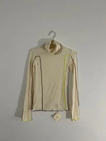 베이스 레인지 OMATO TURTLENECK 터틀넥 티셔츠