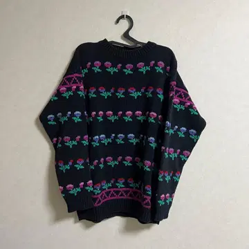 빈티지 꽃 패턴 니트 스웨터 블랙
