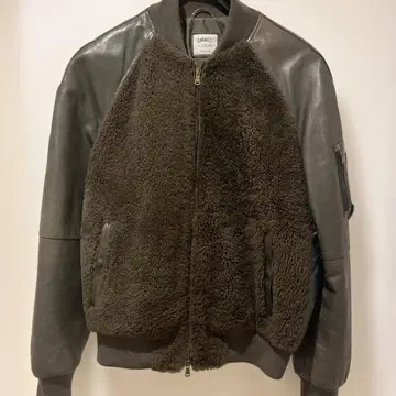 빔즈 별주! EMMETI 무스탕 MA1 다운 자켓!