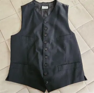 폴스미스 블랙 베스트 L 사이즈