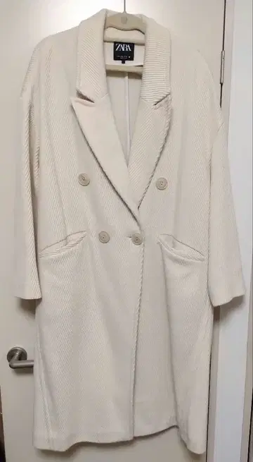 ZARA 아이보리 더블 브레스트 롱 코트