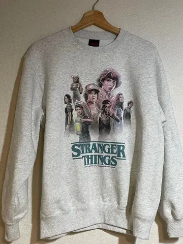 기묘한 이야기 크루넥 맨투맨 GU 콜라보