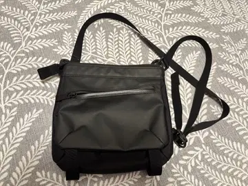 CIE VARIOUS MINI SHOULDER