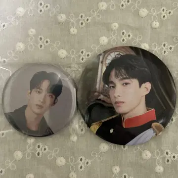 SEVENTEEN 도겸 캔뱃지 cafe 서울 군복