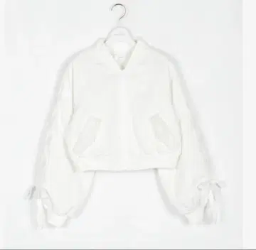 에블린 화이트 화이트 소매 레이스업 리본 블루종 양산형