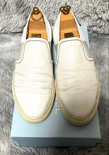 필립 모델, 화이트 가죽 슬립온 스니커즈