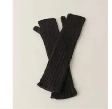 William Brunton Hand Knits 암워머