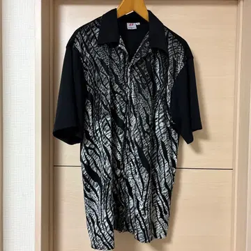 제브라 패턴 빈티지 구제 의류