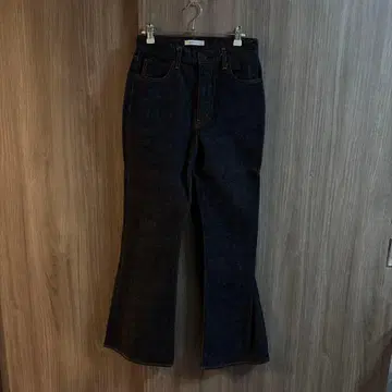 MOUSSY 다크 데님 부츠컷 27인치