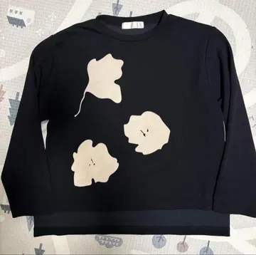 새상품급 헤렌시아 사이드 슬릿 티셔츠 풀오버