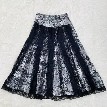 라뒤레 레이스 플레어 스커트 블랙 꽃무늬 11호 [ L ] 안감 부착