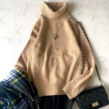 새상품급 유나이티드 애로우즈 부드러운 캐시미어 터틀넥 니트