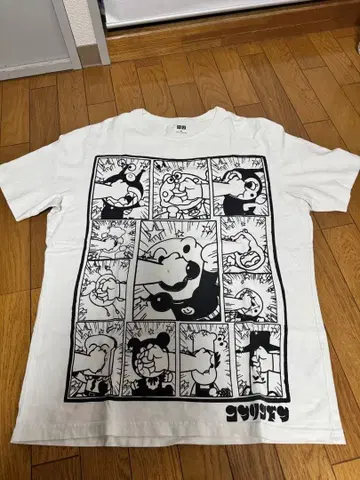 UNIQLO 코믹스 스타일 T셔츠 XL