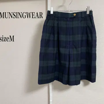 MUNSINGWEAR 체크 무늬 숏팬츠 M 사이즈