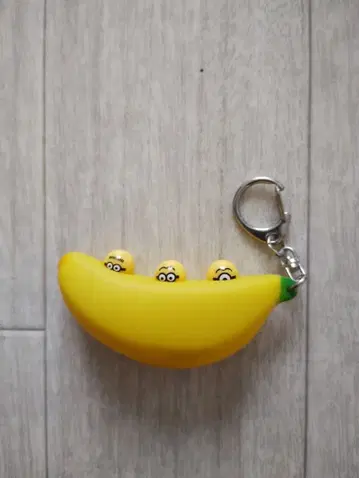 미니언 바나나 모양 키링