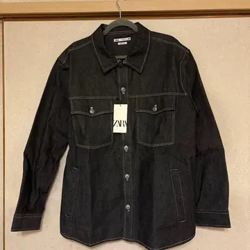 다크 데님 버튼 부착 셔츠 자켓