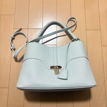 snidel 라이트 블루 합성 피혁 플랩 핸드백