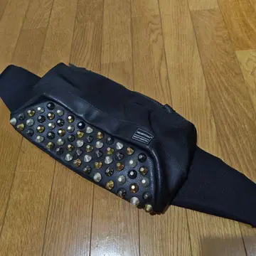 MEMENTISM 스터드 바디백 PUNKROCK666 메멘티즘