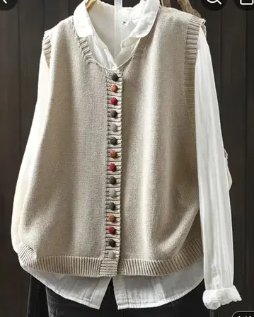 여성용 슬리브리스 버튼 프론트 베스트 -