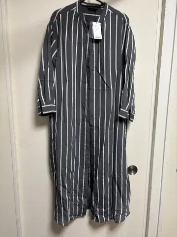 미사용 새상품 KBF 스트라이프 셔츠 원피스