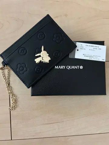 MARY QUANT 포켓몬 패스 케이스 블랙 피카츄