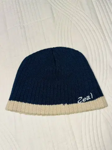 ZEAL 오리지널 니트캡 새상품급 중고