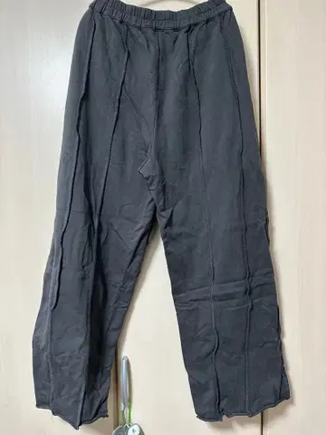 3.3 (ALAND) 스웨트 팬츠