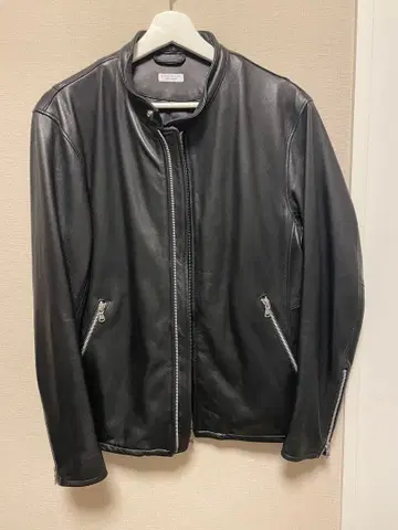 새상품급 BEAUTY&YOUTH 블랙 가죽 싱글 라이더