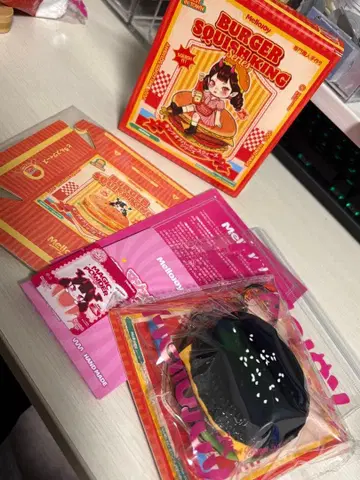 mellojoy 킹 오브 버거 스퀴즈 시리즈 [ 오징어 먹물 버거 ]