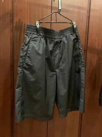 닐 바렛 트래블 숏팬츠 다크 그레이