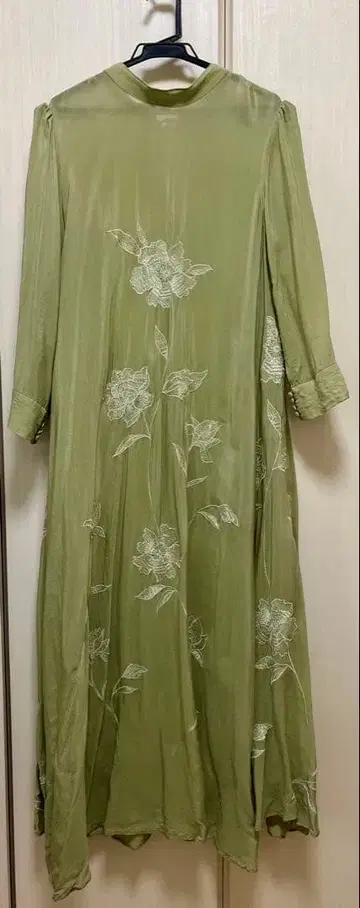 AMERI 2WAY FLOWER GARDEN DRESS 카키 자수