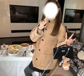 무스탕풍 베이지 자켓